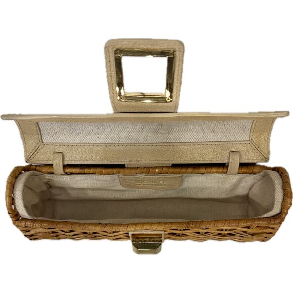 Michael Kors Woven Rattan Clutch with Gold Geometric Clasp – light gold leather - Picture 7 of 9